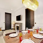 Amazing 3br8p - Place De L'etoile Apartman *