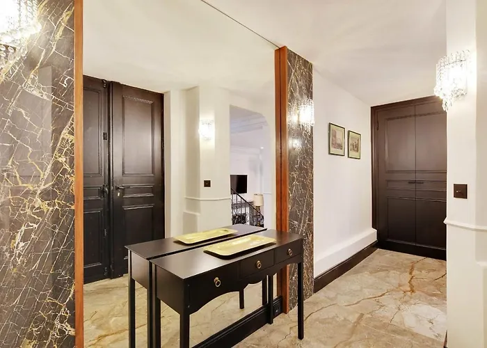 Amazing 3br8p - Place De L'etoile Appartamento *