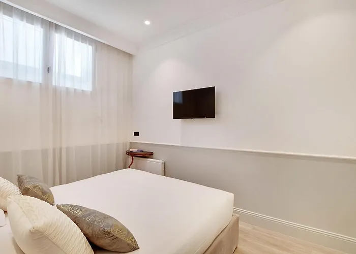 Amazing 3br8p - Place De L'etoile Parigi