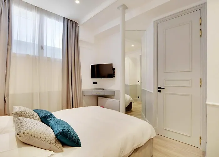 Amazing 3br8p - Place De L'etoile Appartamento
