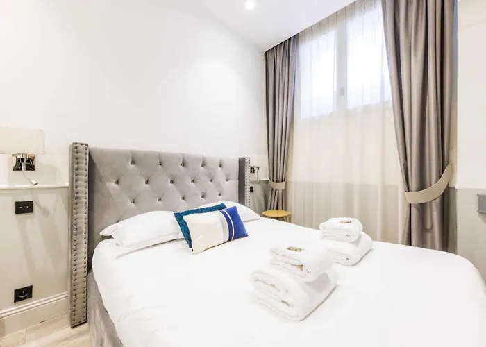 Amazing 3br8p - Place De L'etoile Appartamento