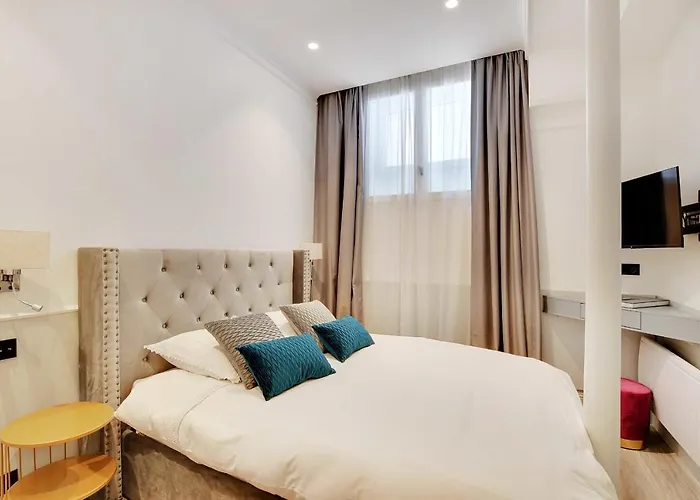 Appartamento Amazing 3br8p - Place De L'etoile Parigi