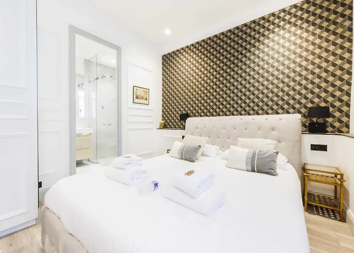 Amazing 3br8p - Place De L'etoile Appartamento
